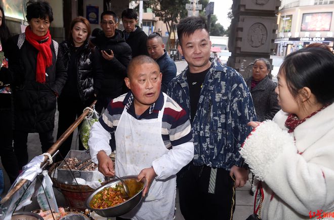 曝网红“温江王鸡肉”与顾客吵架知情人曝原因深挖疑造假细节(图20)